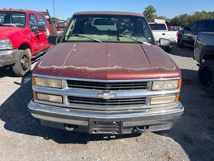 1998-chevrolet-k1500-image-2
