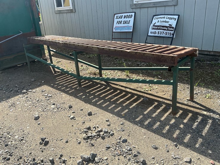 #182-•-gravity-roller-conveyor-image-1