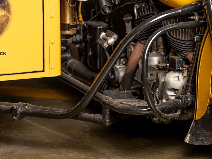 1938-harley-davidson-caterpillar-package-van-tribute-image-43