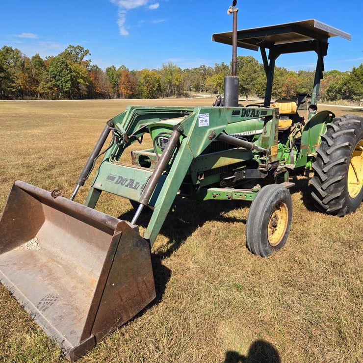 JOHN DEERE 830