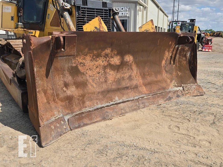 2008-deere-750j-image-10