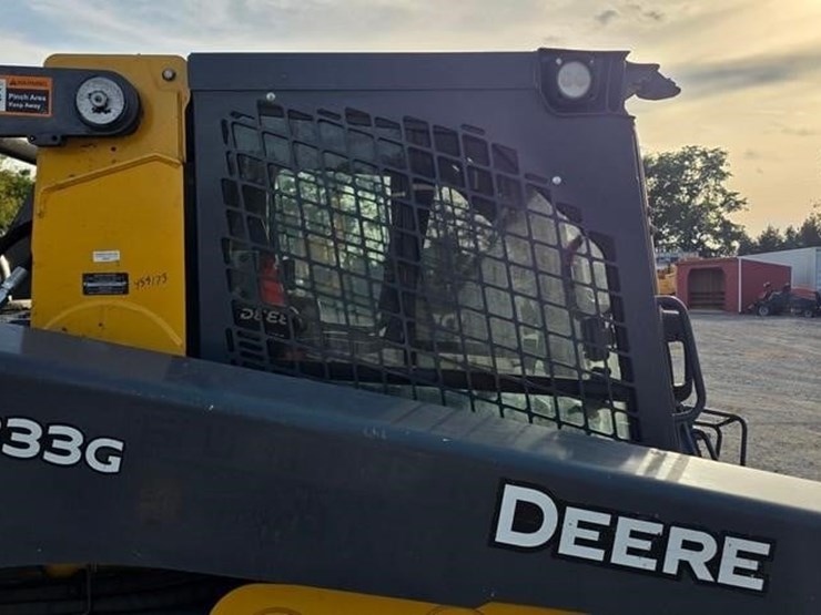 2022-deere-333g-image-13