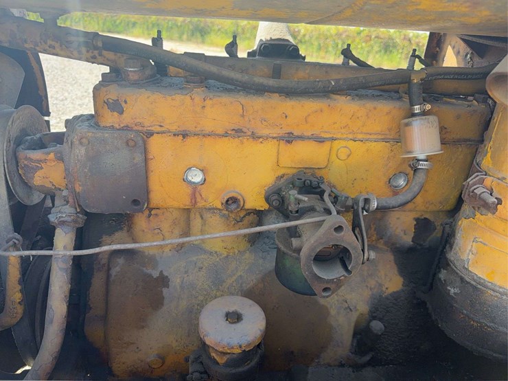 caterpillar-ten-image-22