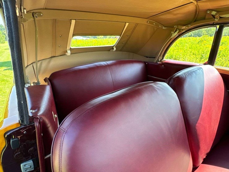 1947-ford-super-deluxe-sportsman-image-134