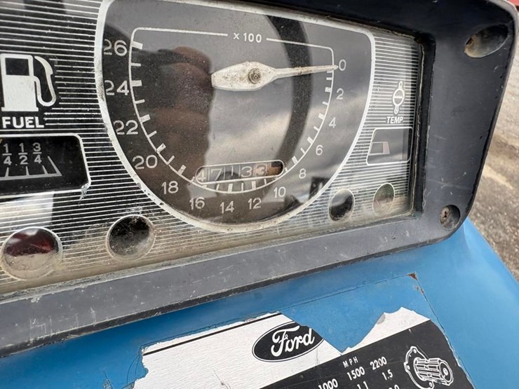 ford-4000-image-17