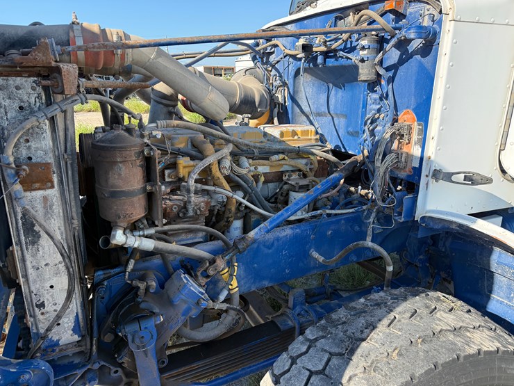 1990-peterbilt-357-image-26