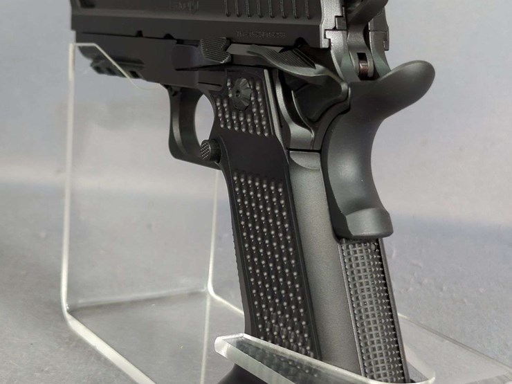 fusion-firearms/-ermo-xp-pro-9x19-pistol-sn#-tk670-25e03283,-2-total-mags,-cleaning-kit,-with-hard-case,-in-original-box-image-5