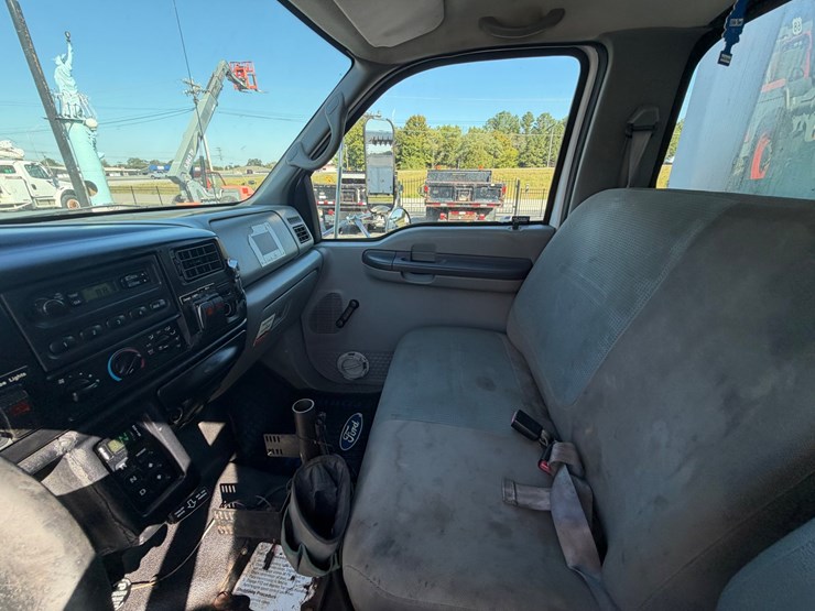 2008-ford-f650-image-30