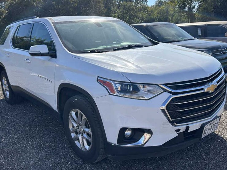 2019-chevrolet-traverse-image-3