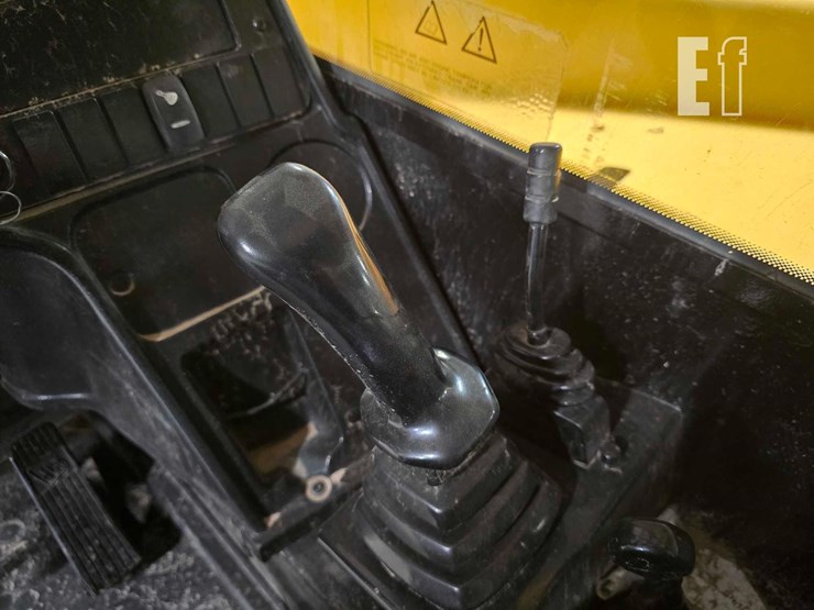 2015-jcb-507-42-image-19