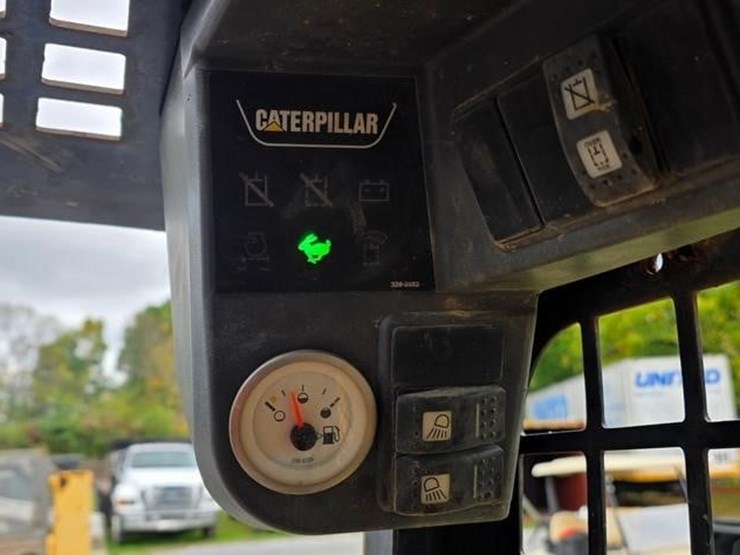 2012-caterpillar-259b3-image-56