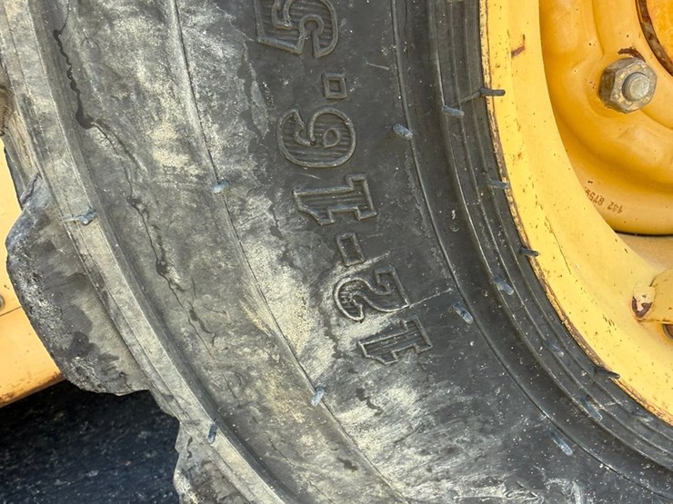 2003-caterpillar-262-image-6