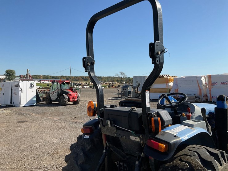 2010-new-holland-boomer-50-image-20