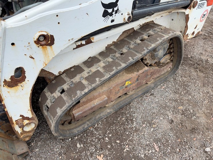 2020-bobcat-t450-image-17