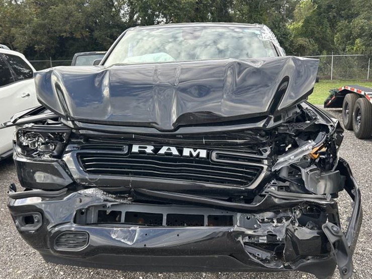 2020-dodge-ram-1500-image-2
