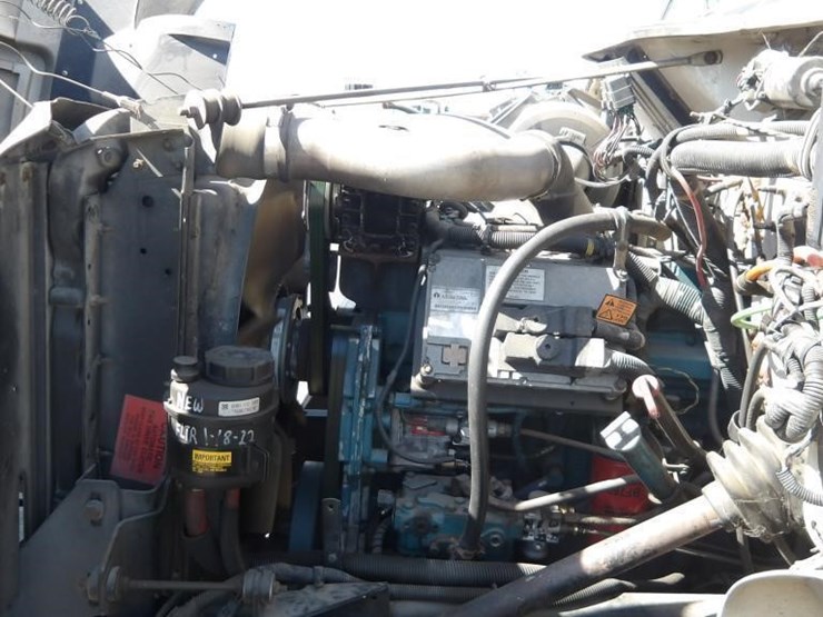 2002-international-4900-image-8