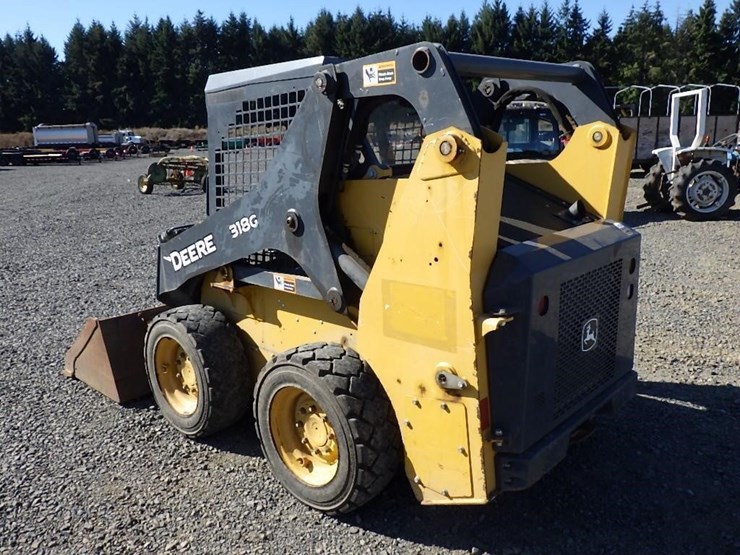 deere-318g-image-7