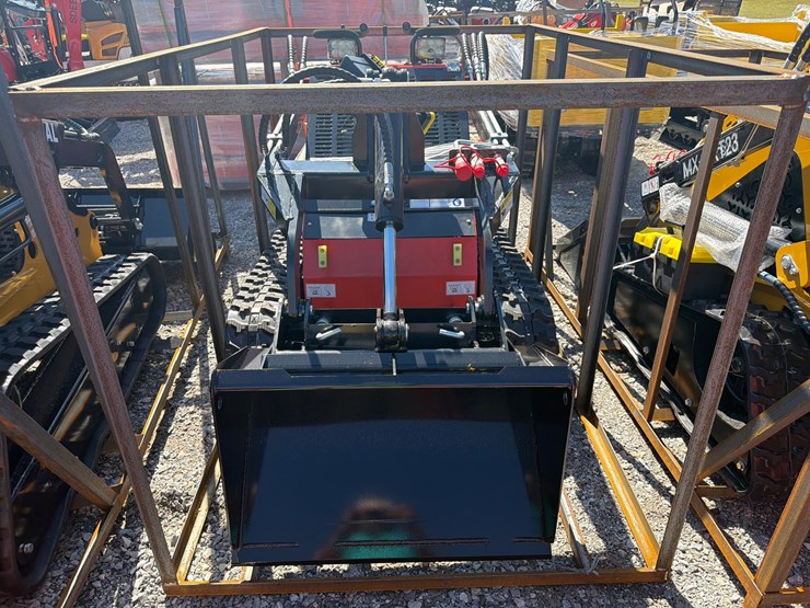 #843-•-agt-industrial-lrt23-mini-skid-steer-image-4