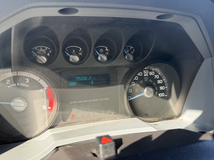 2016-ford-f550-image-31