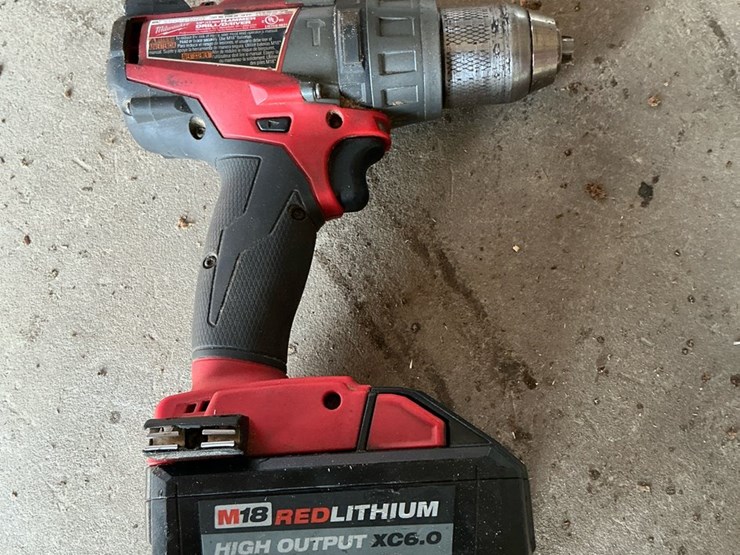 #108-•-milwaukee-m18-cordless-tool-lot:-2706-20-hammer-drill,-2646-20-grease-gun,-48-59-1808-rapid-charger-&-batteries-image-6