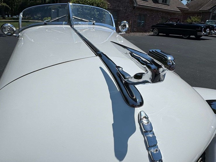 1936-auburn-852-supercharged-boattail-speedster-image-28