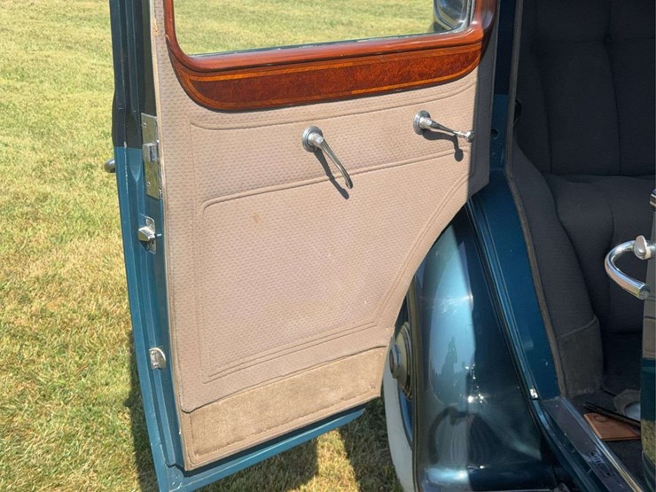 1932-cadillac-v-16-fleetwood-image-83