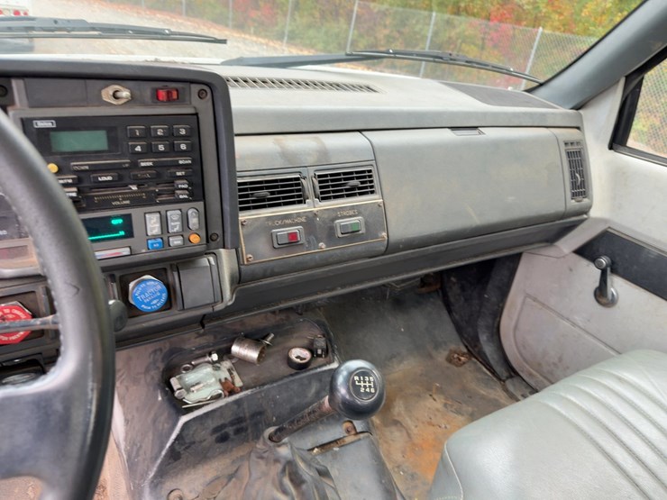 2000-caterpillar-3126-image-26