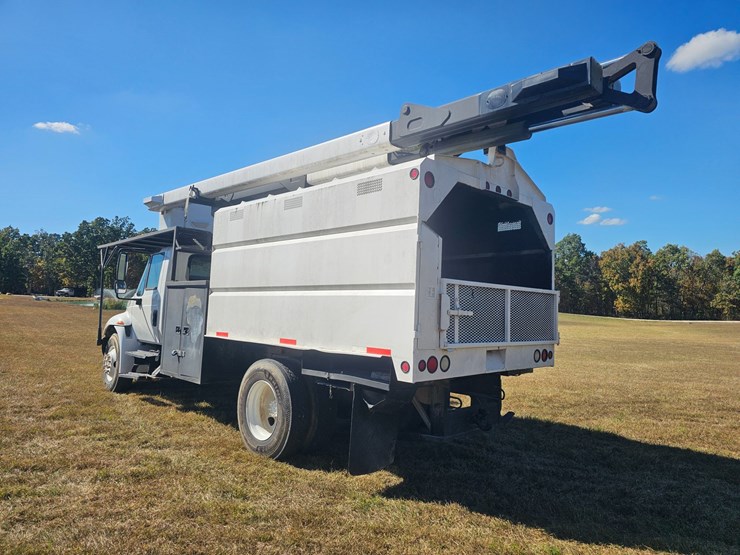 2005-international-durastar-4300-image-10