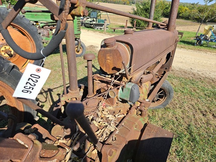 john-deere-model-b-image-24