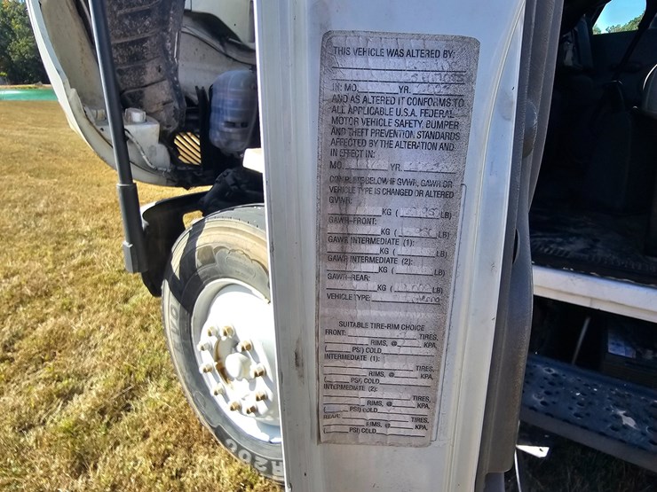 2005-international-durastar-4300-image-24