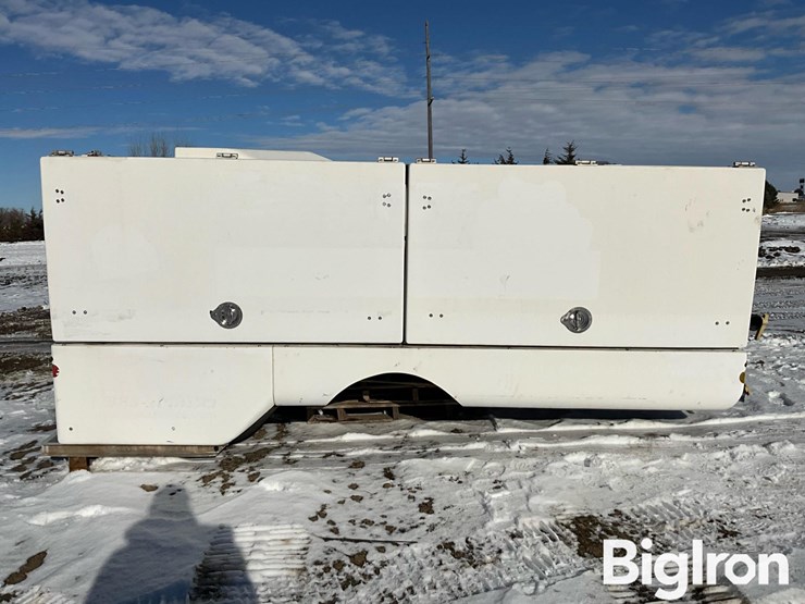 brand-fx-fiberglass-fertilizer/sprayer-truck-body-image-4