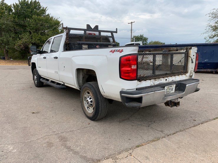 2018-chevrolet-silverado-2500hd-image-3