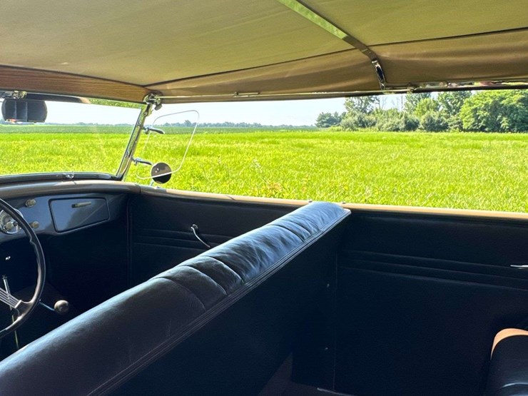 1935-ford-deluxe-phaeton-image-91