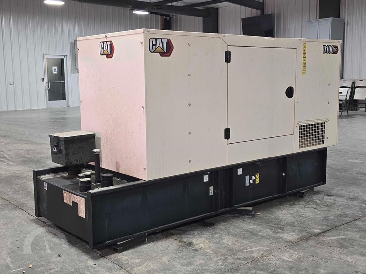 caterpillar-d100gc-image-3