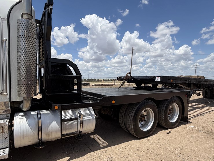 2007-kenworth-w900-image-10