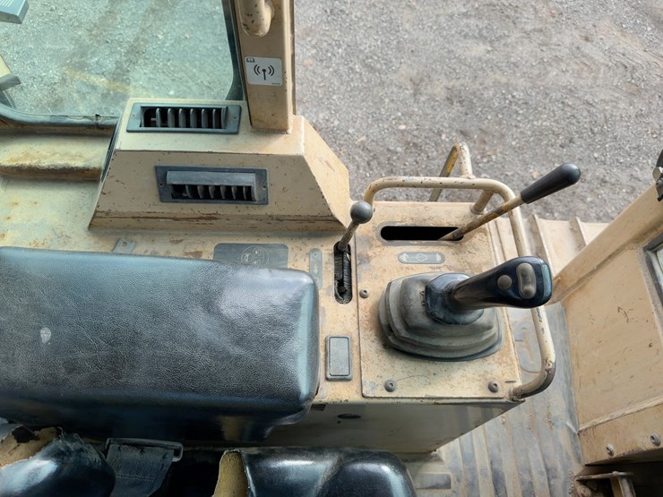 2000-caterpillar-d5c-lgp-image-33