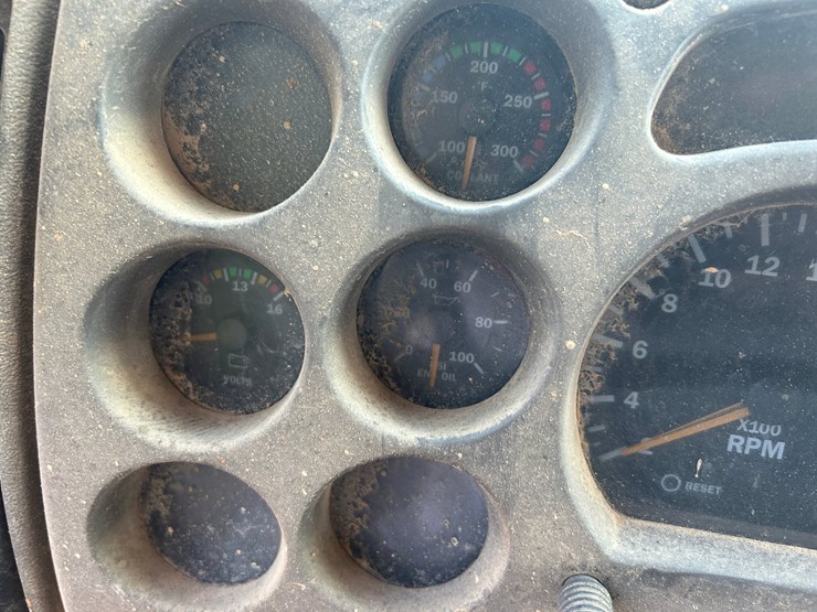 #10581-•-2006-mack-cxn613-daycab-s/a-truck-tractor-1m1ak06y36n008620-inv#10581-image-55