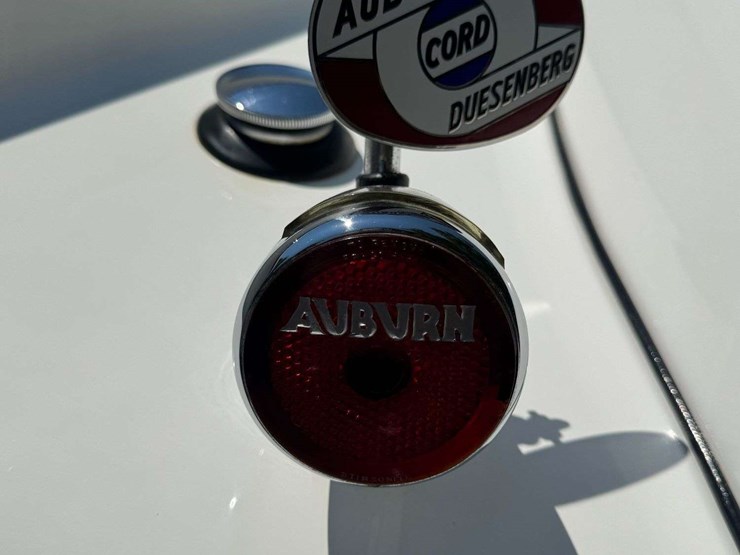 1936-auburn-852-supercharged-boattail-speedster-image-22