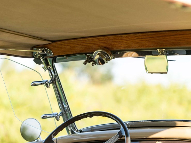 1935-ford-deluxe-phaeton-image-24