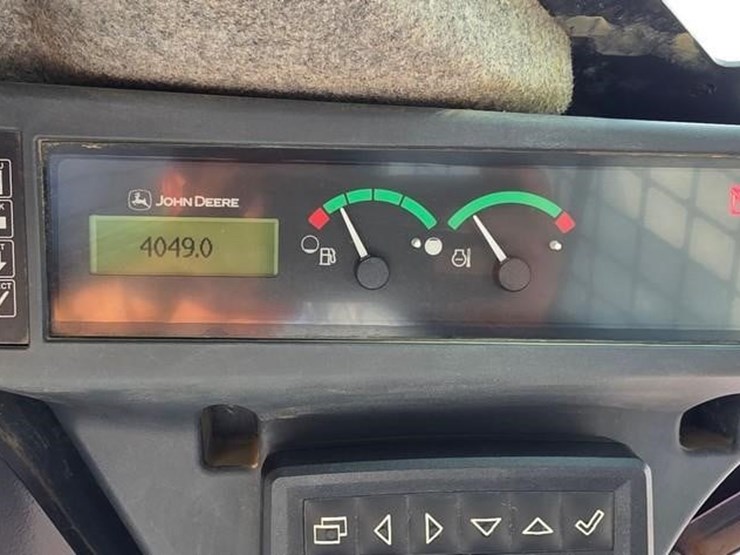 2019-deere-333g-image-54