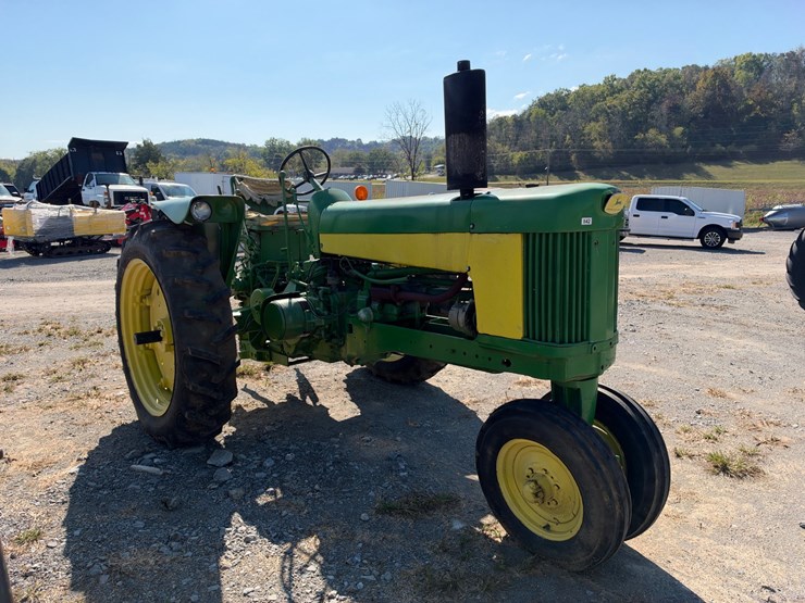 john-deere-530-image-2