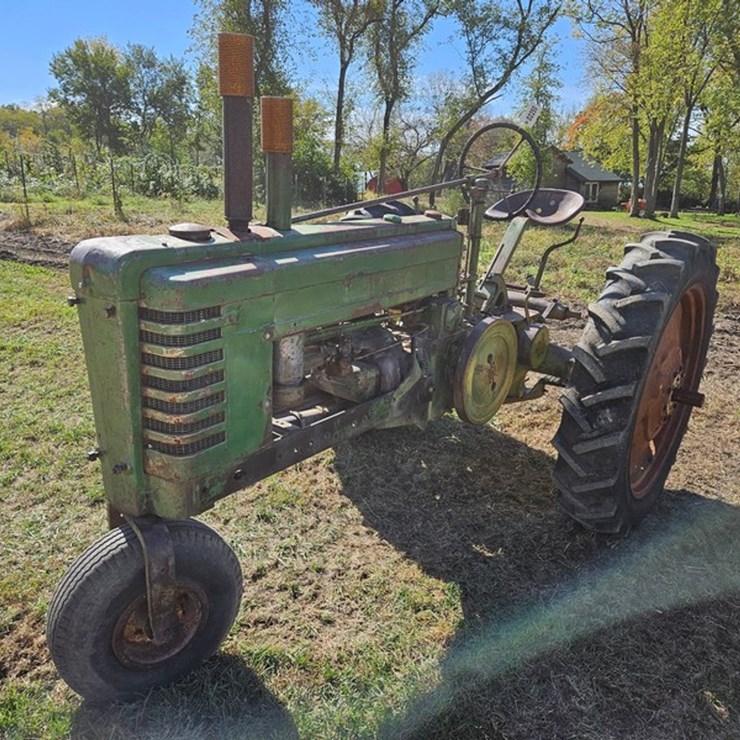 JOHN DEERE MODEL B