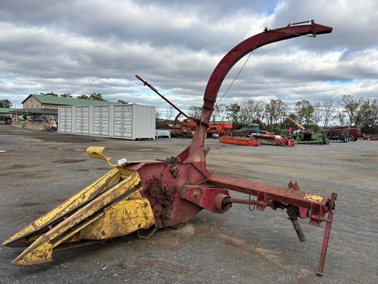 new-holland-707-image-1