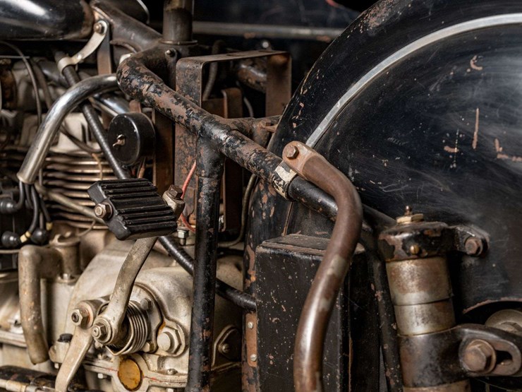 1941-indian-four-sidecar-motorcycle-image-34