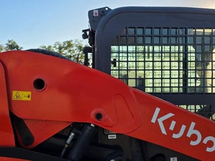 2022-kubota-svl75-2-image-16