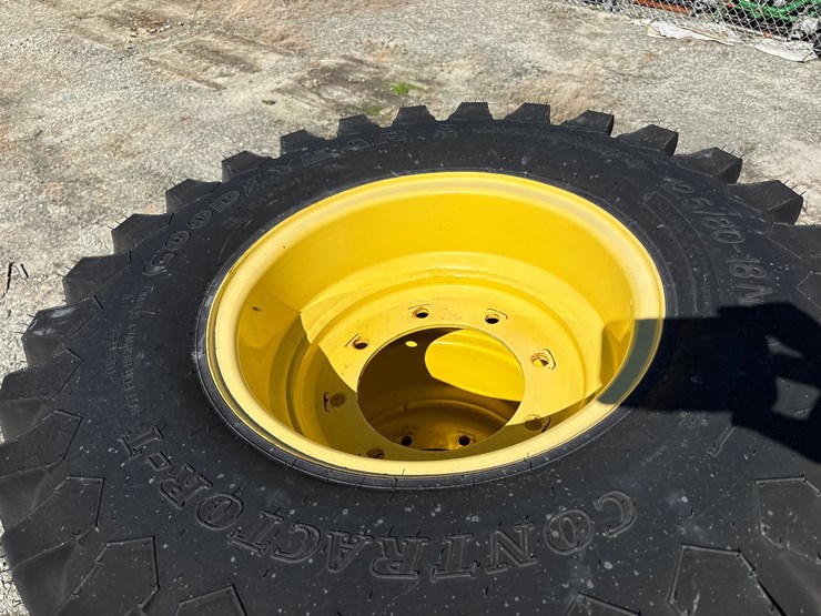 #1071-•-john-deere-r3-tires-with-rims-image-8