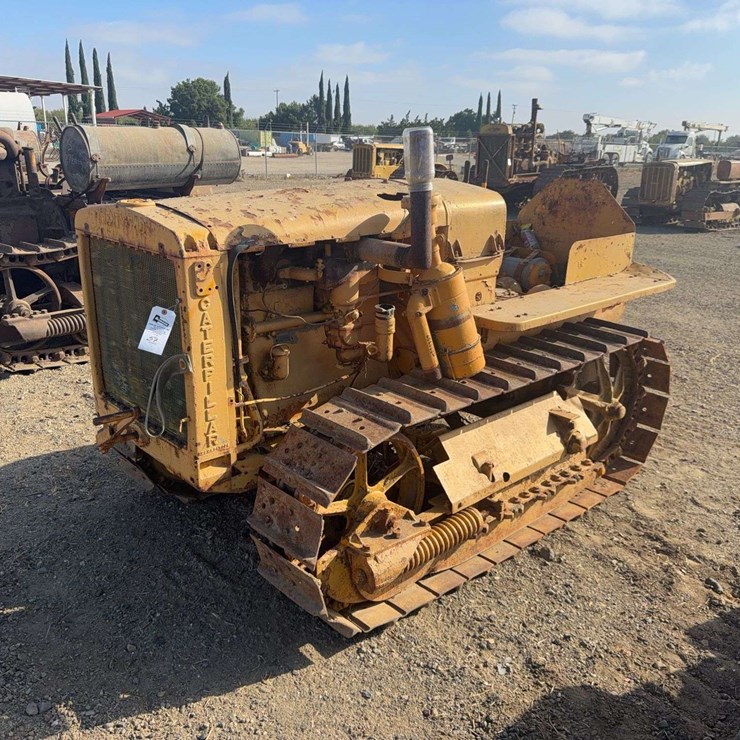 Caterpillar Twenty Two