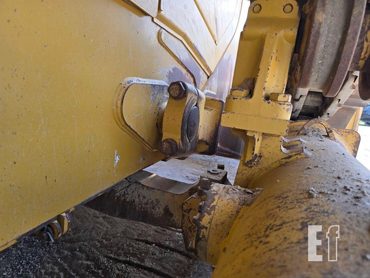 2019-caterpillar-d6t-xl-image-39