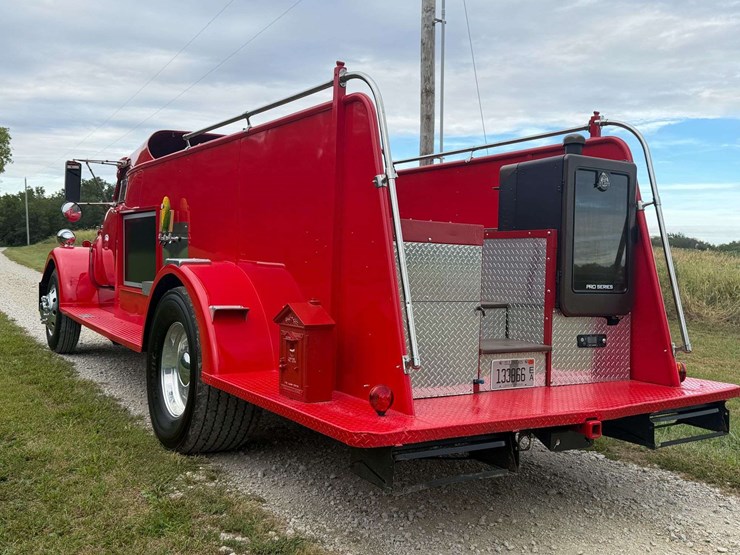 1953-gmc-630-event-truck-image-18