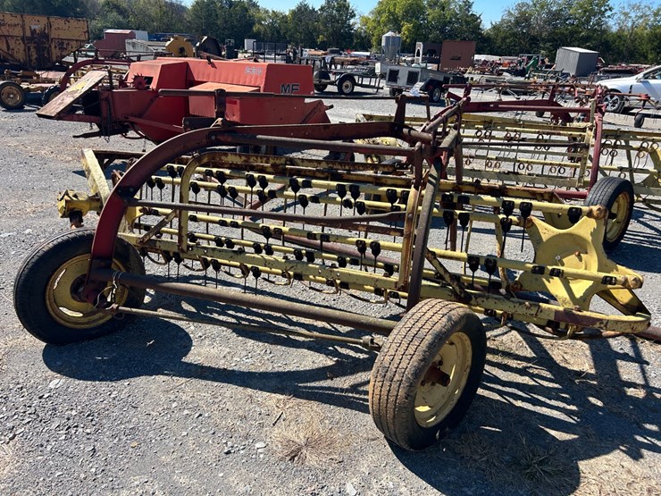 new-holland-256-image-4
